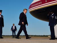 Biely dom opäť stopol CNN na palube Air Force One: Televízia hrozí právnymi krokmi