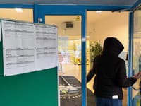 Voľby aj bez cesty do volebnej miestnosti: Voliči môžu využiť prenosnú schránku