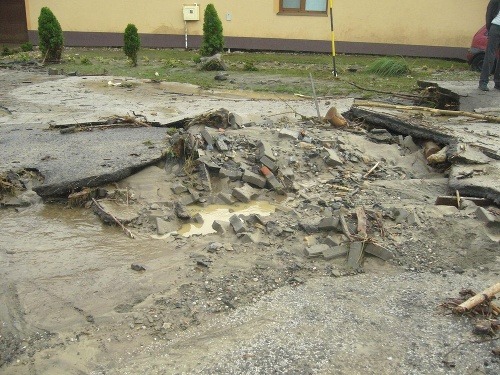Záplavy v Doľanoch (fototip: Záplavy v Doľanoch (fototip:
