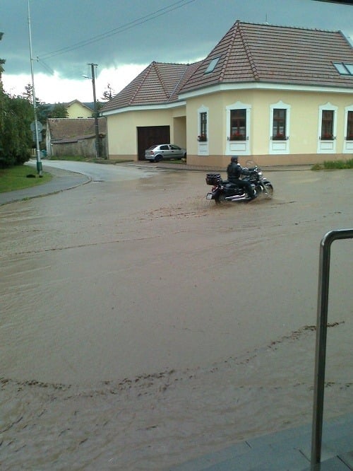 Záplavy v Modre (fototip: Záplavy v Modre (fototip: