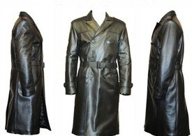 Kabáty v štýle stalinskej NKVD