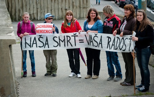 Protest pred ministerstvom zdravotníctva Protest pred ministerstvom zdravotníctva