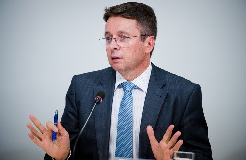 Minister financií Ivan Mikloš