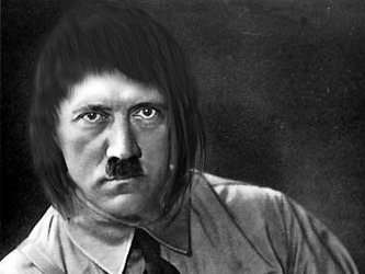 Adolf Hitler mal byť vďaka hormónom menej agresívny