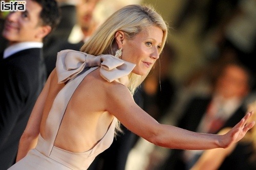 Gwyneth Paltrow uplynulú noc kraľovala Benátkam.