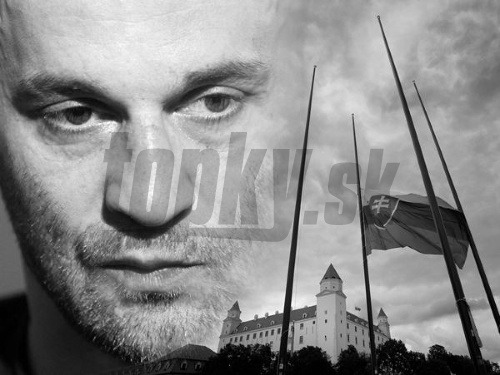 Množstvo ľudí je za Množstvo ľudí je za