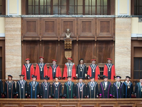 Slávnostné zhromaždenie akademickej obce Univerzity Komenského v Bratislave pri príležitosti otvorenia akademického roka 2011/2012.