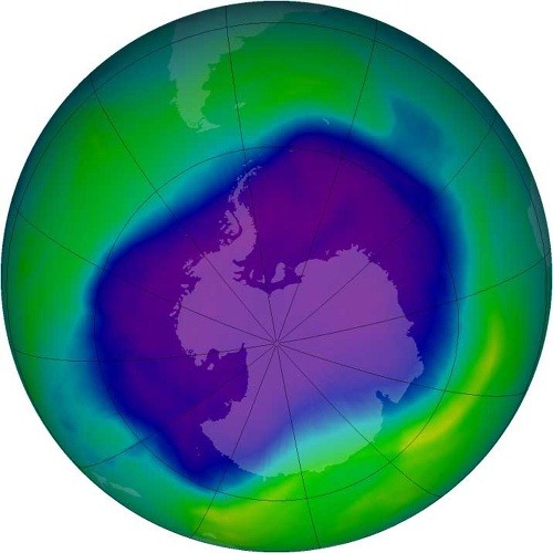 Ozónová diera nad Antarktídou