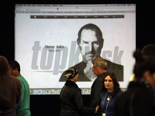 O autobiografiu Stevea Jobsa je obrovský záujem