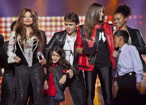 Latoya, Blanket, Prince a Paris Jacksonovci