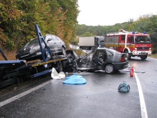 Časť auta, kde sedel vodič, bola najťažšie poškodená