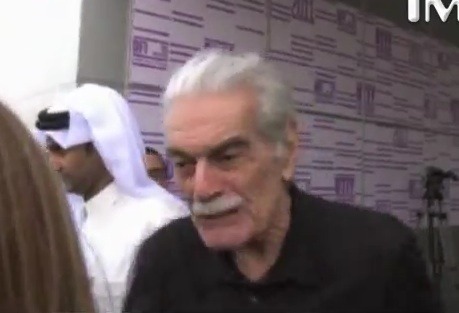 Omar Sharif udrel ženu pred kamerami