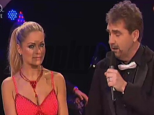 Peter Marcin a Ivana Surovcová sa kvôli humoristovmu zraneniu museli rozlúčiť so šou. Obaja mali slzy v očiach.