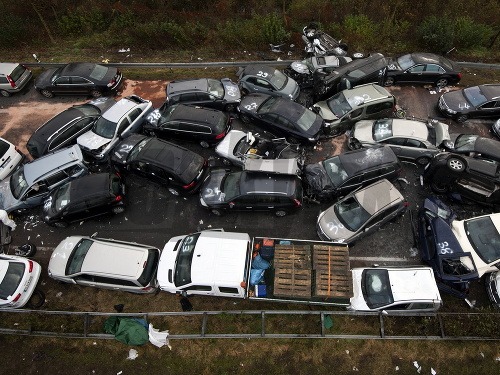 Nehoda na diaľnici v Nemecku