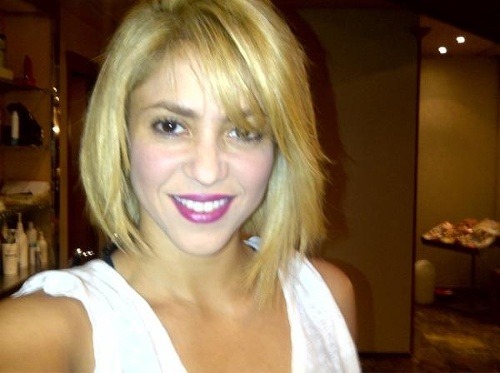 Shakira sa na Twitteri pochválila s nečakane dramatickým zostrihom.