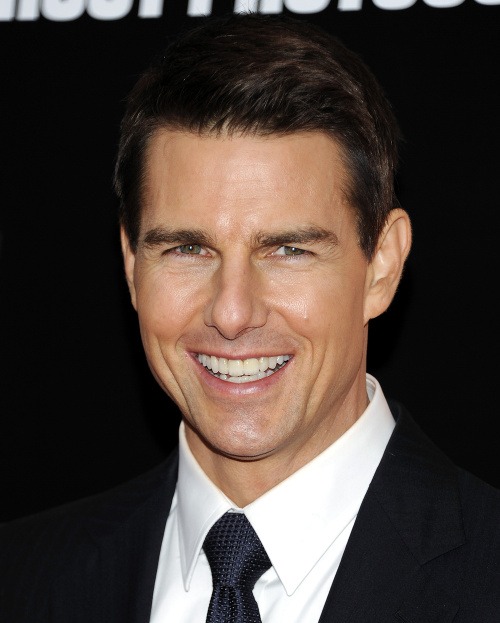 Tom Cruise sa tesne pred 50-kou môže pochváliť imidžom tridsiatnika.