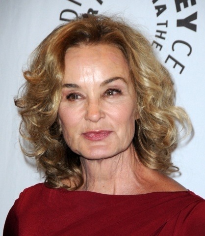 Jessica Lange prijíma pribúdajúce roky so cťou a bez plastík