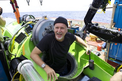 James Cameron vo svojej súkromnej ponorke