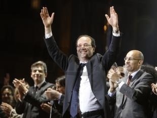 Víťaz nedeľňajšieho druhého kola prezidentských volieb vo Francúzsku, socialistický kandidát Francois Hollande