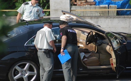 Na Mišenkovo auto vystrelili 30 rán