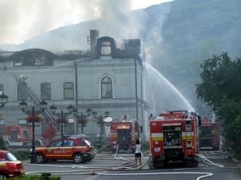 V centre Revúcej horí historická budova