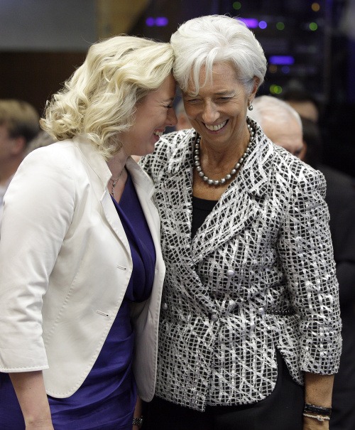 Ministerka financií Jutta Urpilainen a Christine Lagarde z IMF