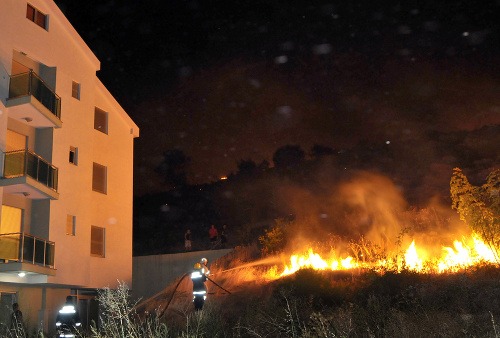 Na hore Gorica v centre hlavného mesta vypukol veľký požiar