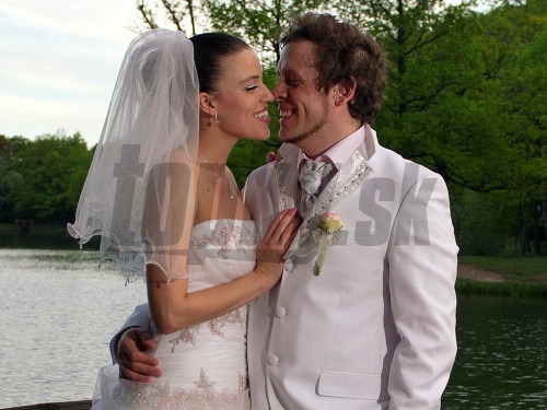 Michaela Drotárová a Tomáš Šálek sa v deň svadby dozvedeli, že budú mať bábätko. 