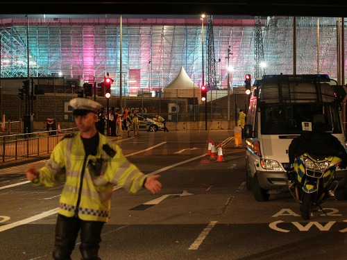 Olympijský autobus s novinármi zabil cyklistu pri štadióne v Londýne