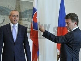 Minister spravodlivosti SR Tomáš Borec a minister spravodlivosti ČR Pavel Blažek