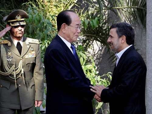 Mahmúd Ahmadínežád a Kim Čong-nam