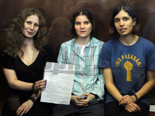 Skupina Pussy Riot je jedným z ôsmich kandidátov nominovaných na Sacharovovu cenu za slobodu myslenia