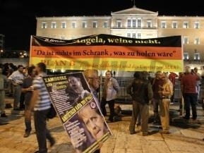 Demonštrácia proti Merkelovej pred gréckym parlamentom
