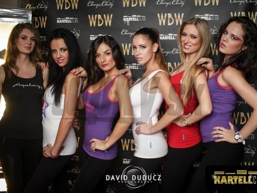 SEXI Nôžky a krásne dekolty na WBW