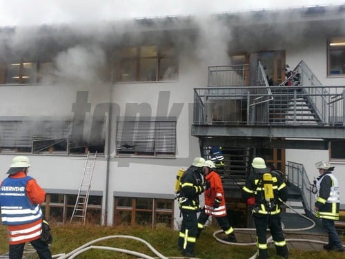 Požiar okrem hendikepovaných zamestnancov neprežila ani jedna ošetrovateľka a ďalších deväť ľudí utrpelo zranenia