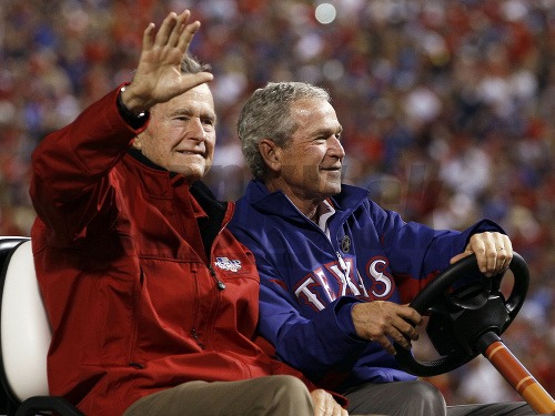 George Bush starší so synom