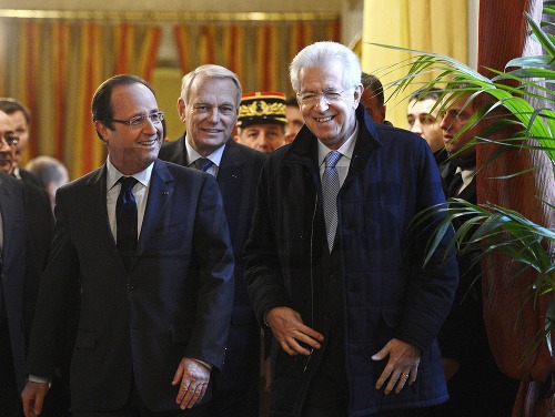 Francois Hollande, Mario Monti a Jean-Marc Ayrault