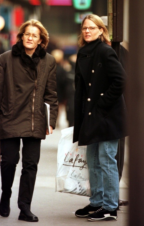 Jodie Foster so svojou dlhoročnou milenkou Cydney Bernard v roku 1999.