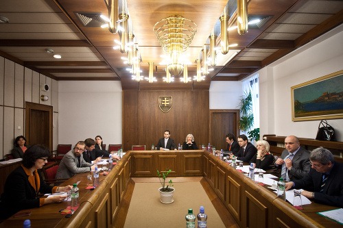 Zasadnutie Ústavnoprávneho výboru NR SR