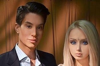 Ken a Barbie si skočili do vlasov