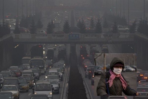 Peking bojuje so smogom