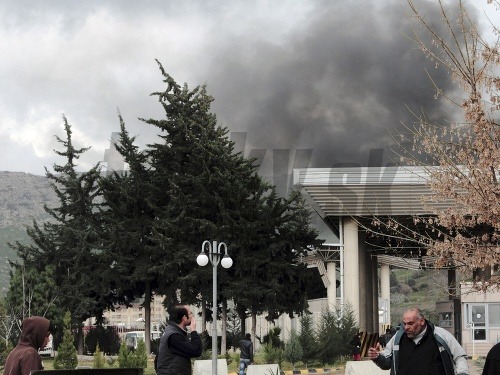 Turecký vicepremiér Bulent Arinc povedal, že vyšetrujú možné príčiny výbuchu
