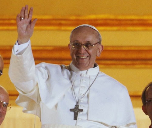 František je novým pápežom