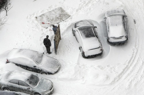 Metropolu Kyjev ochromila snehová fujavica