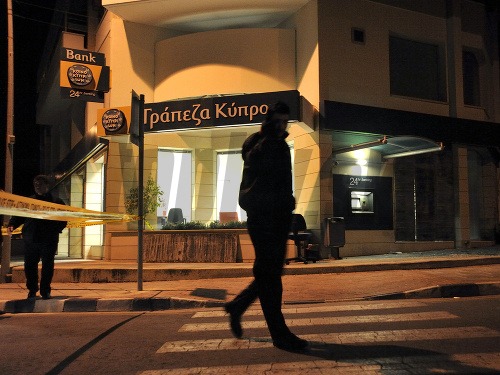 Bank of Cyprus asi škrtne 30 % z vkladov nad 100 tis. eur