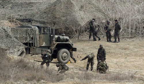 Vojenské cvičenie juhokórejských vojakov