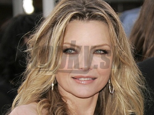 Michelle Pfeiffer vyzerá na svoj vek vynikajúco.