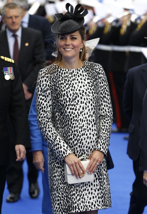 Tehotná Kate Middleton sa objavila zrejme posledný krát na verejnosti pred pôrodom.