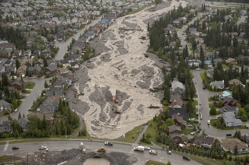 Záplavy v kanadskej Alberte