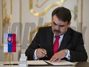 Prezident SR Ivan Gašparovič vymenoval za nového generálneho prokurátora Jaromíra Čižnára